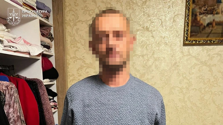 У Львові засудили чоловіка за напад на продавчиню з іграшковим пістолетом