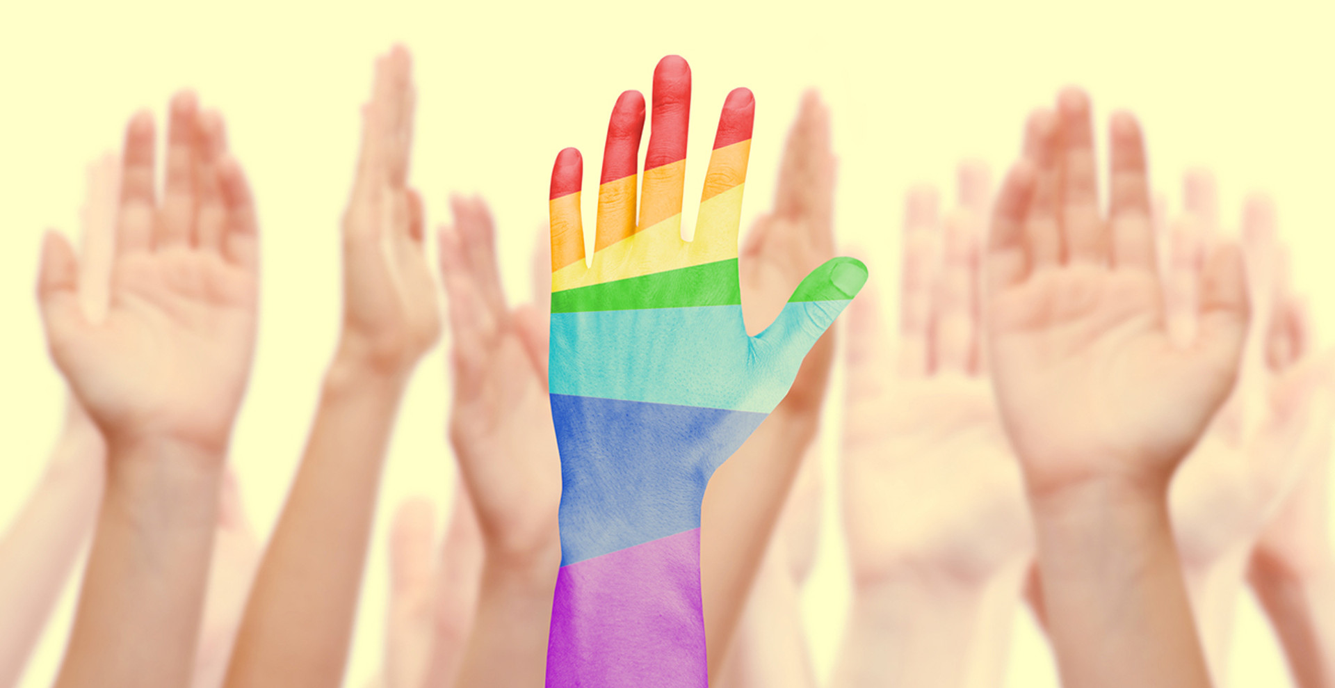 Міські ради проти ЛГБТ: як депутати вимагають християнських цінностей
