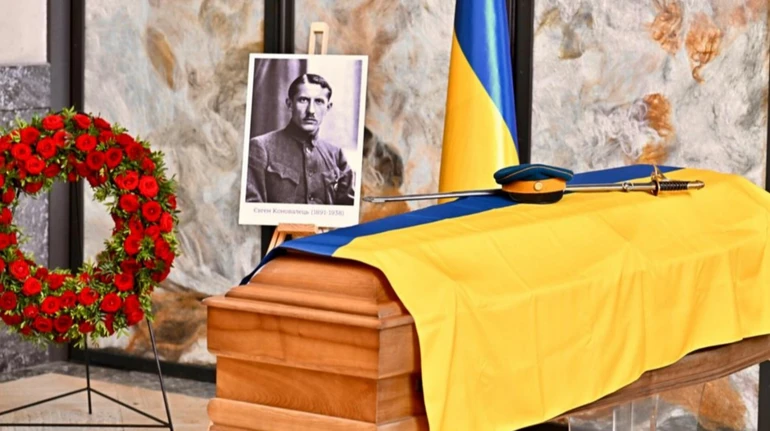У Нідерландах ексгумували останки першого лідера ОУН Коновальця – його перепоховають в Україні