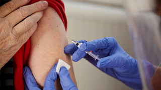 У Великій Британії почали випробовувати на людях вакцину від меланоми