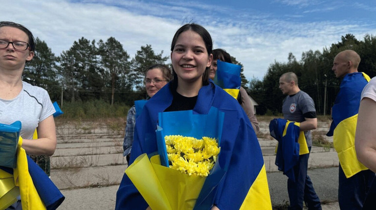 З російського полону повернули кримчанку Леніє Умерову: восени її мали судити за шпіонаж