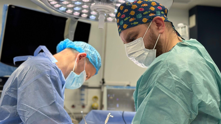 Рідкісний випадок у медицині: львівські лікарі врятували літню жінку з мігруючим стентом