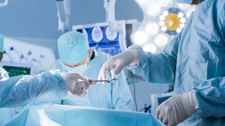 На Миколаївщині 16-річна дівчина впала в кому і померла після видалення апендикса