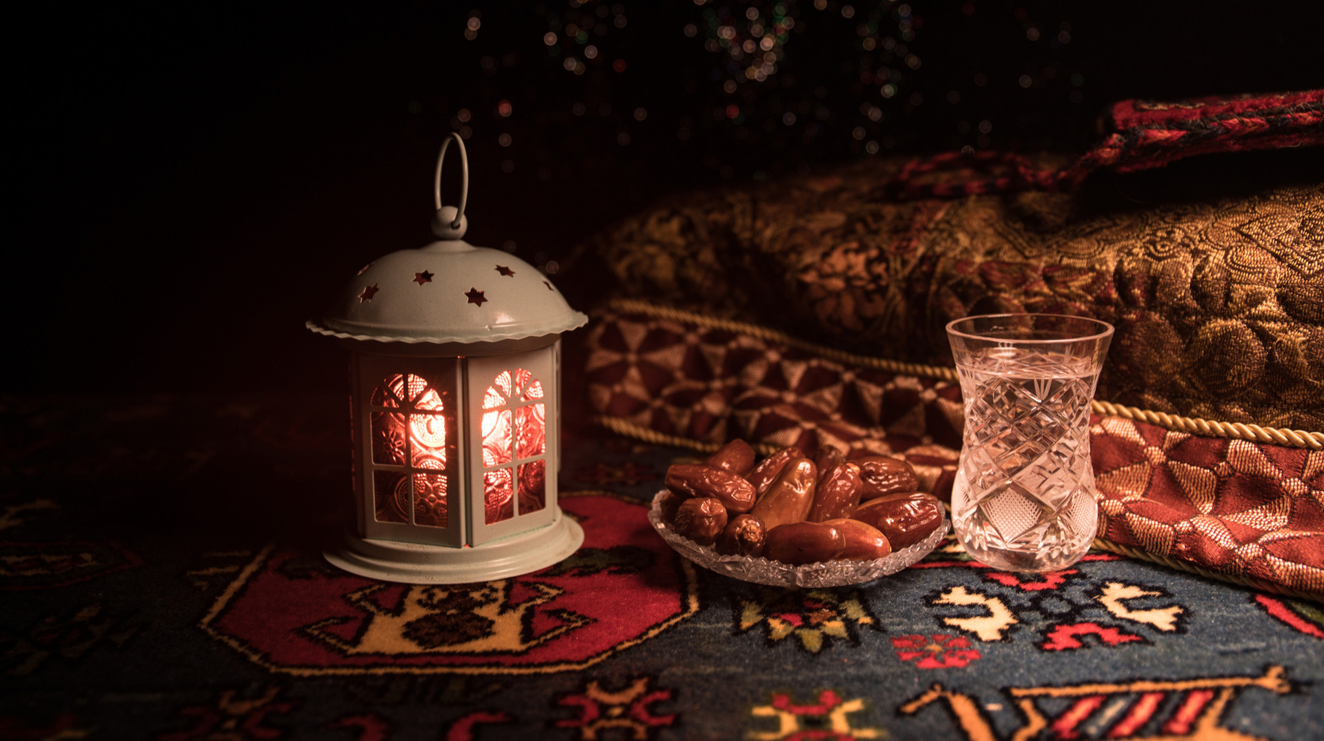 Священний місяць Рамадан: що варто знати про піст у мусульман і як його дотримуються