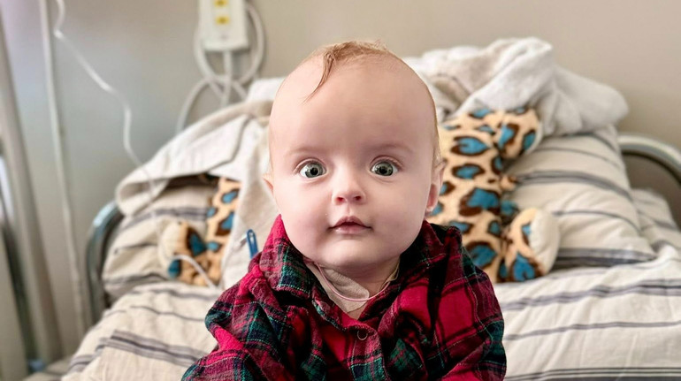 Шість втручань за раз: у Києві врятували немовля з вродженою складною патологією сечового міхура