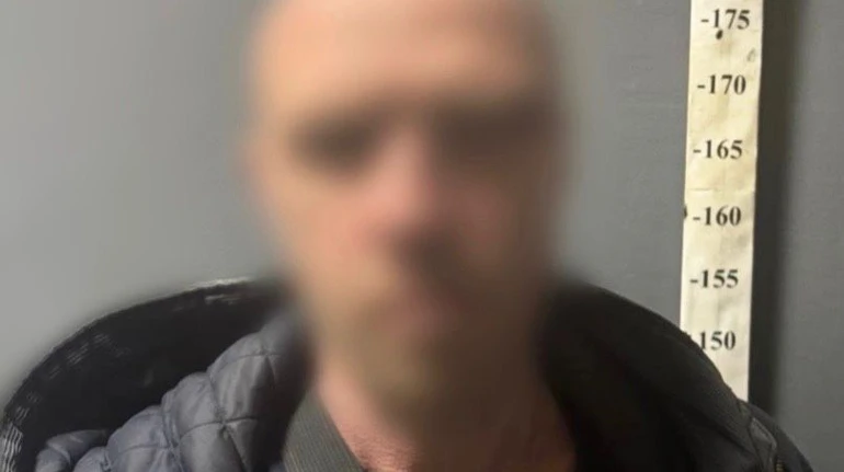 У Києві чоловік напідпитку побив літню сусідку: жінка померла в лікарні, а нападника затримали