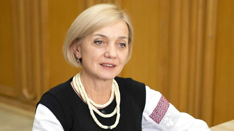 Облаяв за відмову обслуговувати російською: омбудсменка відреагувала на конфлікт між блогером та клінікою