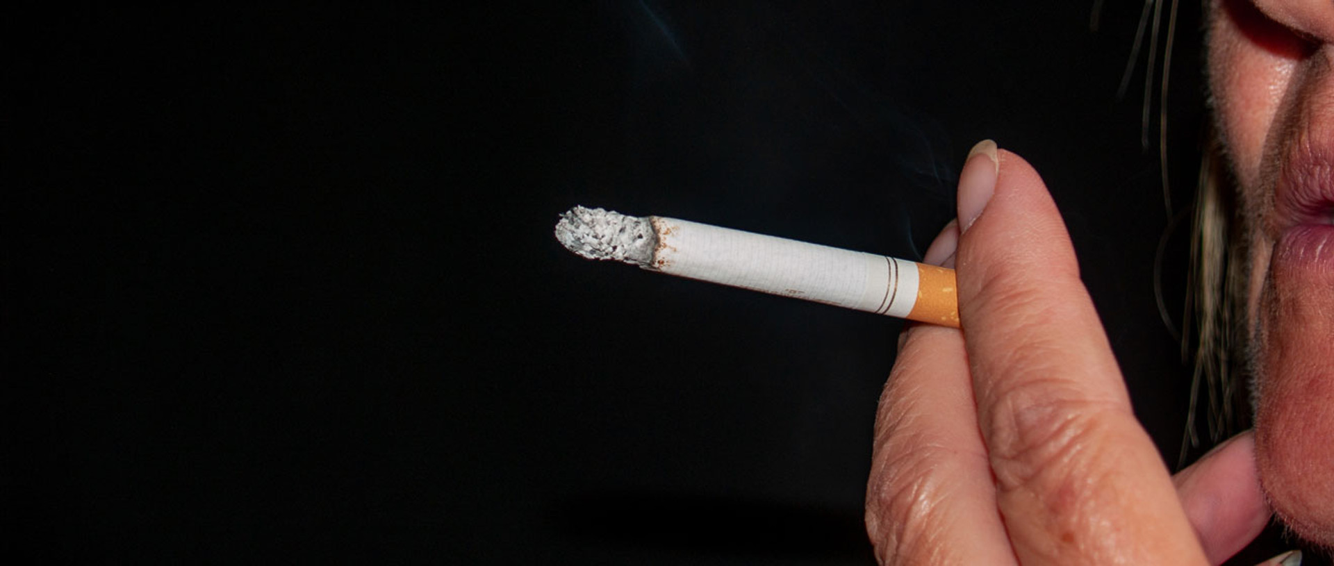 Українці й цигарки: що стається з органами та здоров’ям, як кинути палити і що їсти курцям