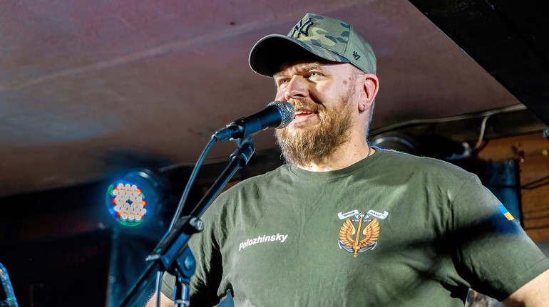 До триріччя служби Сашко Положинський випустив новий альбом
