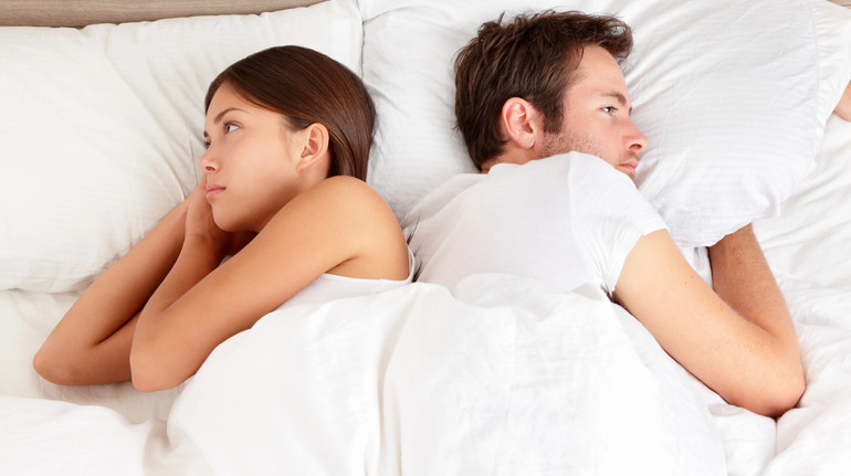 Хочете побудувати міцні стосунки? Психолог розповів про речі, які краще не говорити партнеру