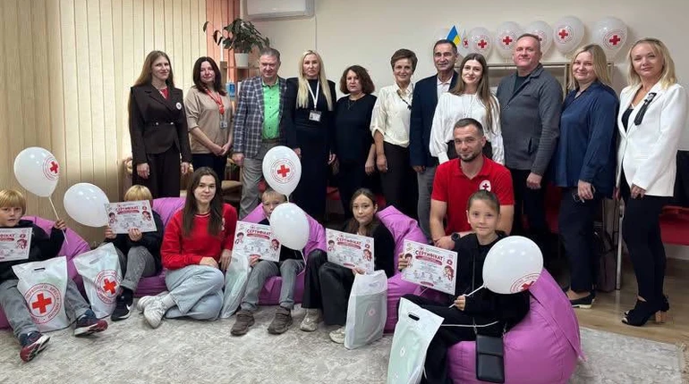 На Волині відкрили Дитячу академію першої допомоги Українського Червоного Хреста