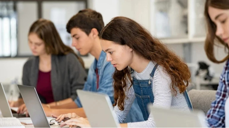 Коли відбудеться НМТ у 2026 році: дати основної та додаткової сесій