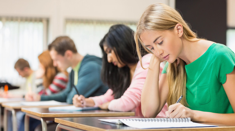 МОН продовжило вступ до профтехів: заяви вже подали понад 66 тисяч абітурієнтів