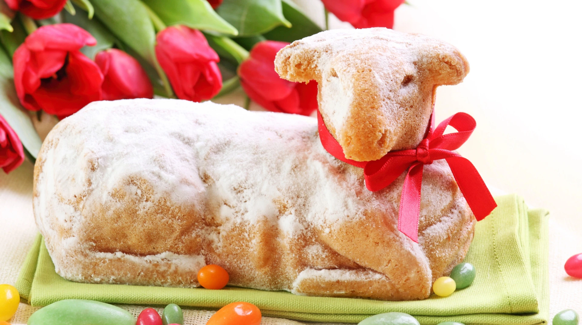 Що символізує великодній баранчик та як він став частиною українського святкового кошика?