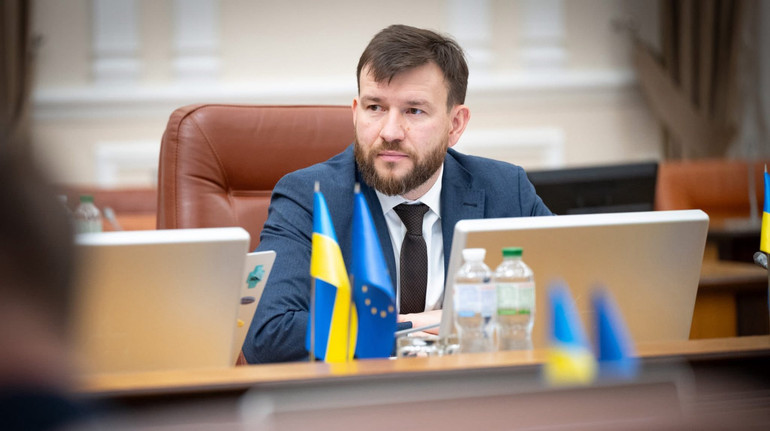 Улютін: В Україні на обліку перебуває 59 тисяч дітей-сиріт і позбавлених батьківського піклування