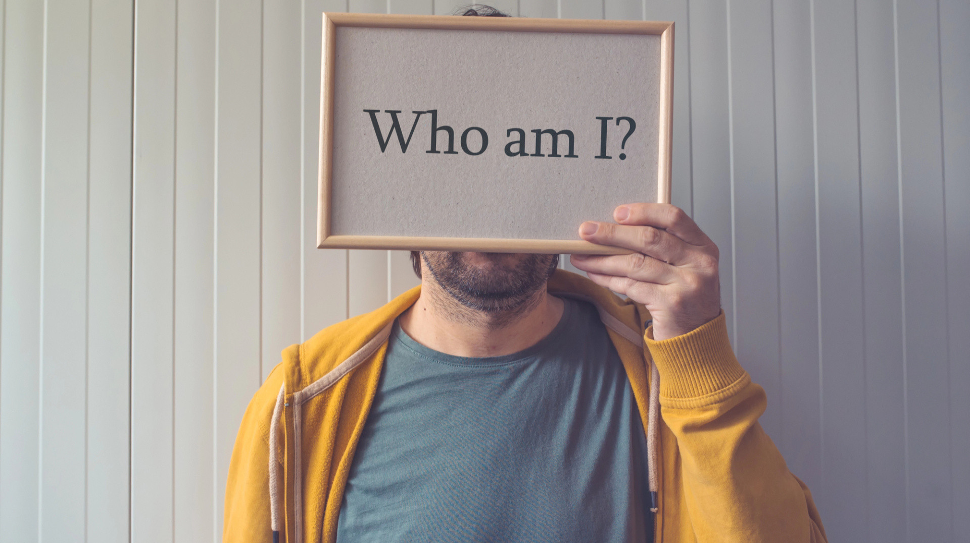 Атеїсти, агностики чи релігійні: у що вірять та як відрізняються їхні світогляди?