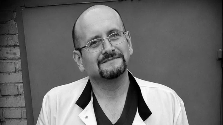 У Києві після важкої хвороби помер відомий лікар-інфекціоніст Дмитро Дудар