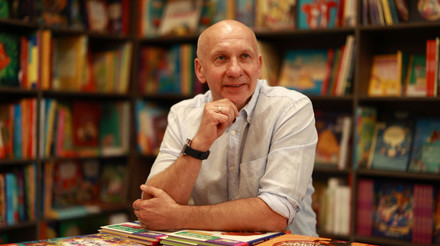 У нас війна – саме тому ми друкуємо книжки: розмова з експертом книговидавничої галузі Віктором Кругловим