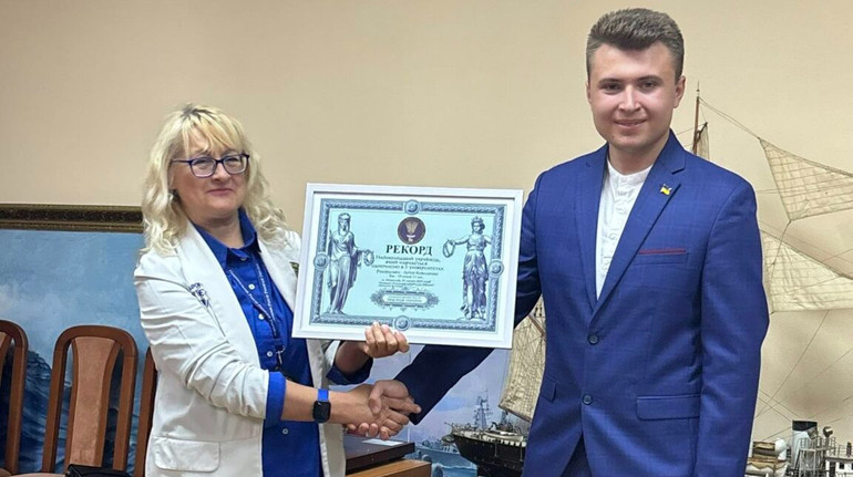 19-річний юнак став наймолодшим українцем, який одночасно навчається у п’яти вишах