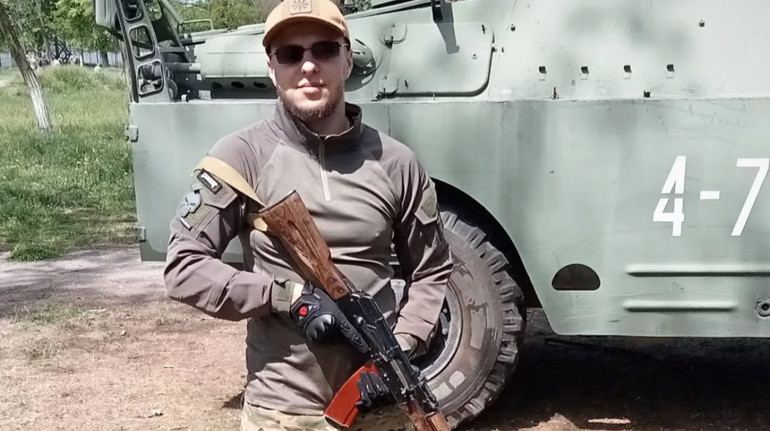 Заважав звук милиць: на Львівщині пораненого ветерана Азову і його дружину побили сусіди