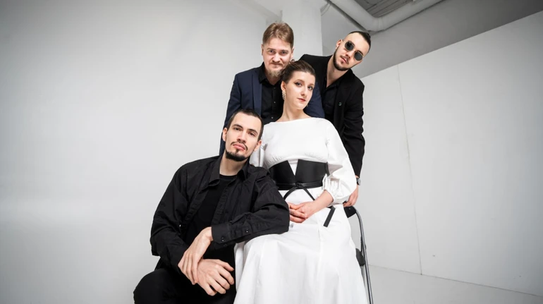 Козачка у джазі: гурт МОВА переспівав українську естрадну пісню