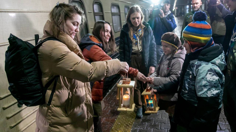 Вифлеємський вогонь уже в Україні: як і де його можна запалити