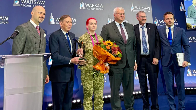Катерина Пташка Поліщук отримала премію британського мецената лорда Ешкрофта за мужність