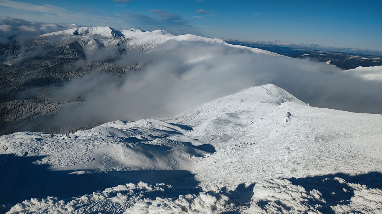 На горі Піп Іван – зимно: вперше за осінь стовпчик термометра опустився до 12 градусів морозу
