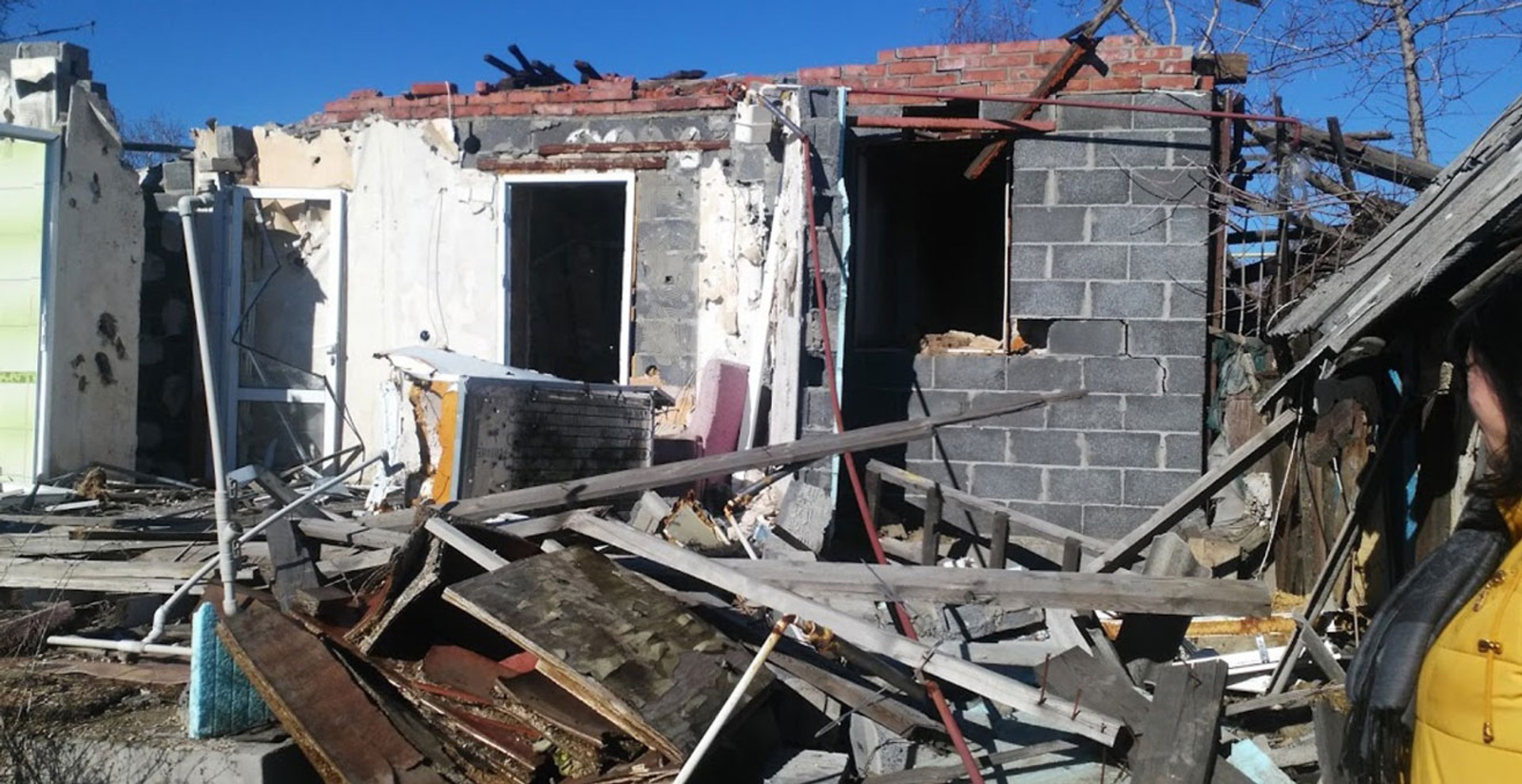 Хто купить житло для сімей з Донбасу та Криму, які втратили дім? 