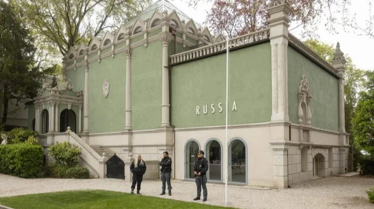 Мінкульт Латвії ініціював заяву проти участі РФ у Венеційській бієнале. Її підписали 22 країни