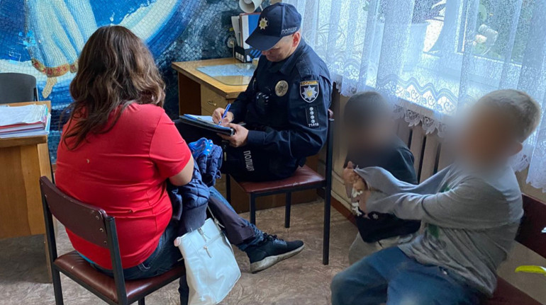 Домашнє насильство на Житомирщині: з родини тимчасово вилучили дітей