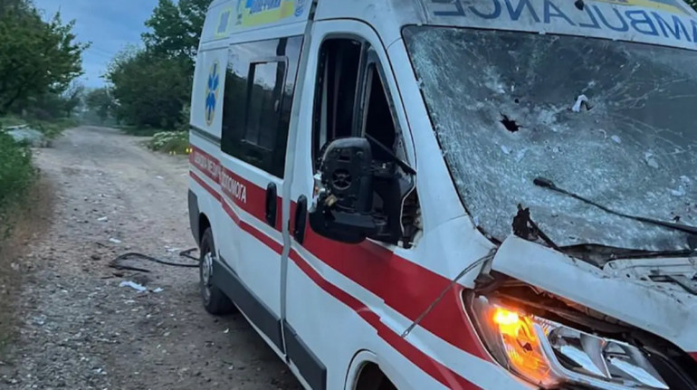 На Донеччині збираються масово скоротити працівників швидких: медики вважають рішення незаконним