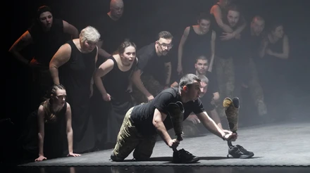 Труднощі присутності: про Енеїду Театру ветеранів та сучасний театр