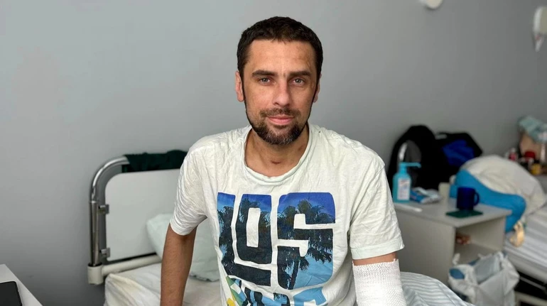 33 дні без свідомості і 10 операцій: у Львові з лікарні виписали останнього постраждалого від теракту