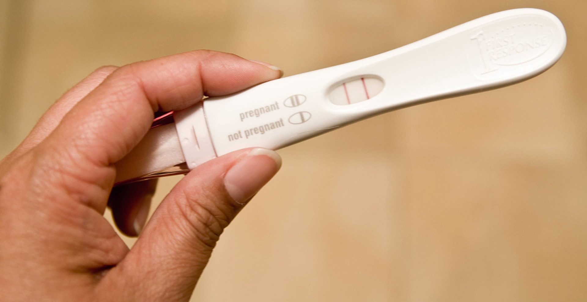 Чому COVID-19 – це не привід переривати вагітність
