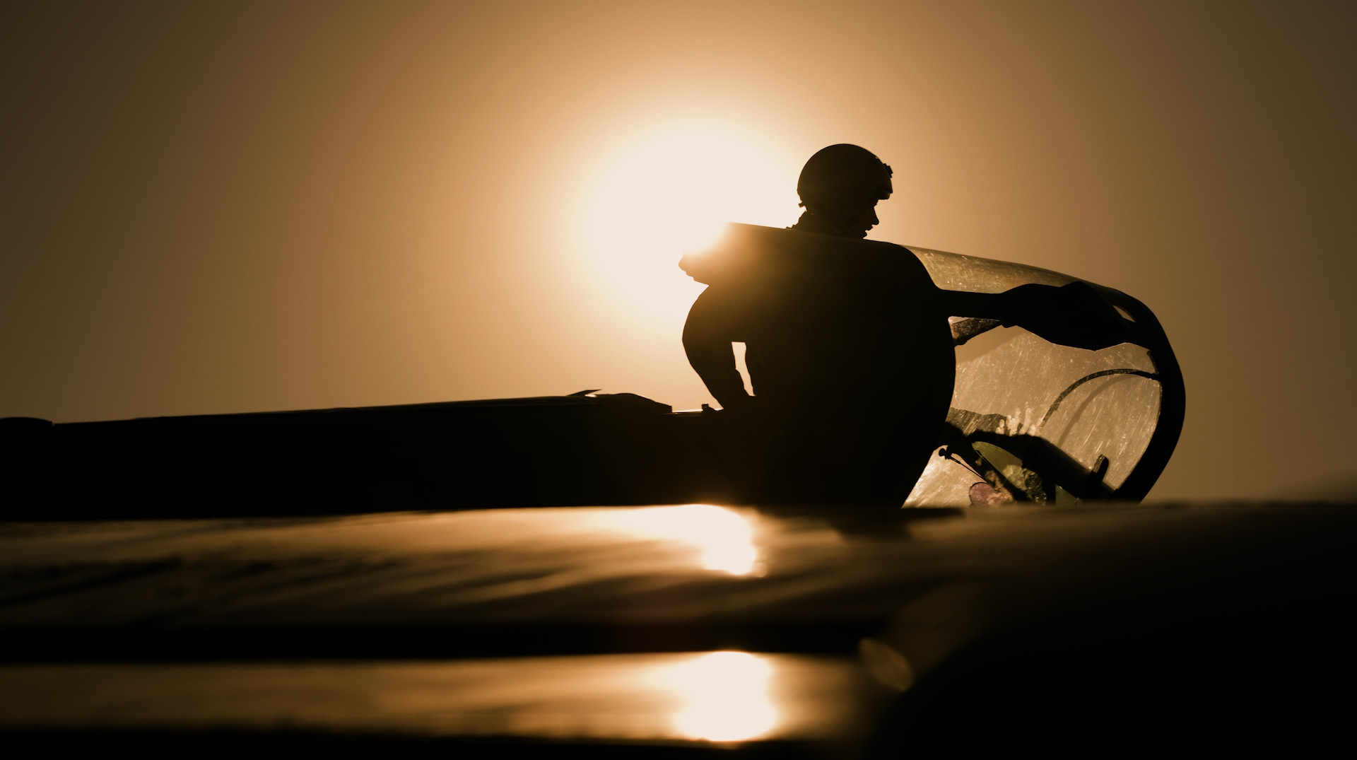 Топ Грім і його звитяги. В прокат вийшов документальний фільм про Героя України пілота Ростислава Лазаренка