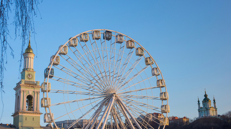У Києві можуть зупинити роботу Колеса огляду на Подолі: прокуратура виявила порушення безпеки