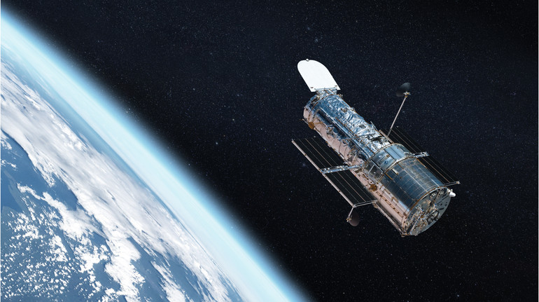 У вирі матерії та енергії: Хаббл зазнімкував галактику за 49 млн світлових років від Землі