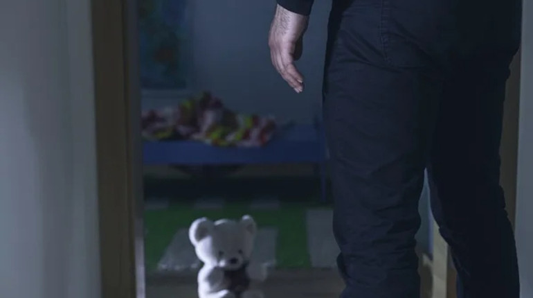 На Вінниччині 45-річного чоловіка підозрюють у неодноразовому зґвалтуванні 10-річної дитини