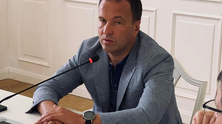 Альтернативи для теплотраси немає: у Києві тимчасово призупинили вирубку дерев на Теремках
