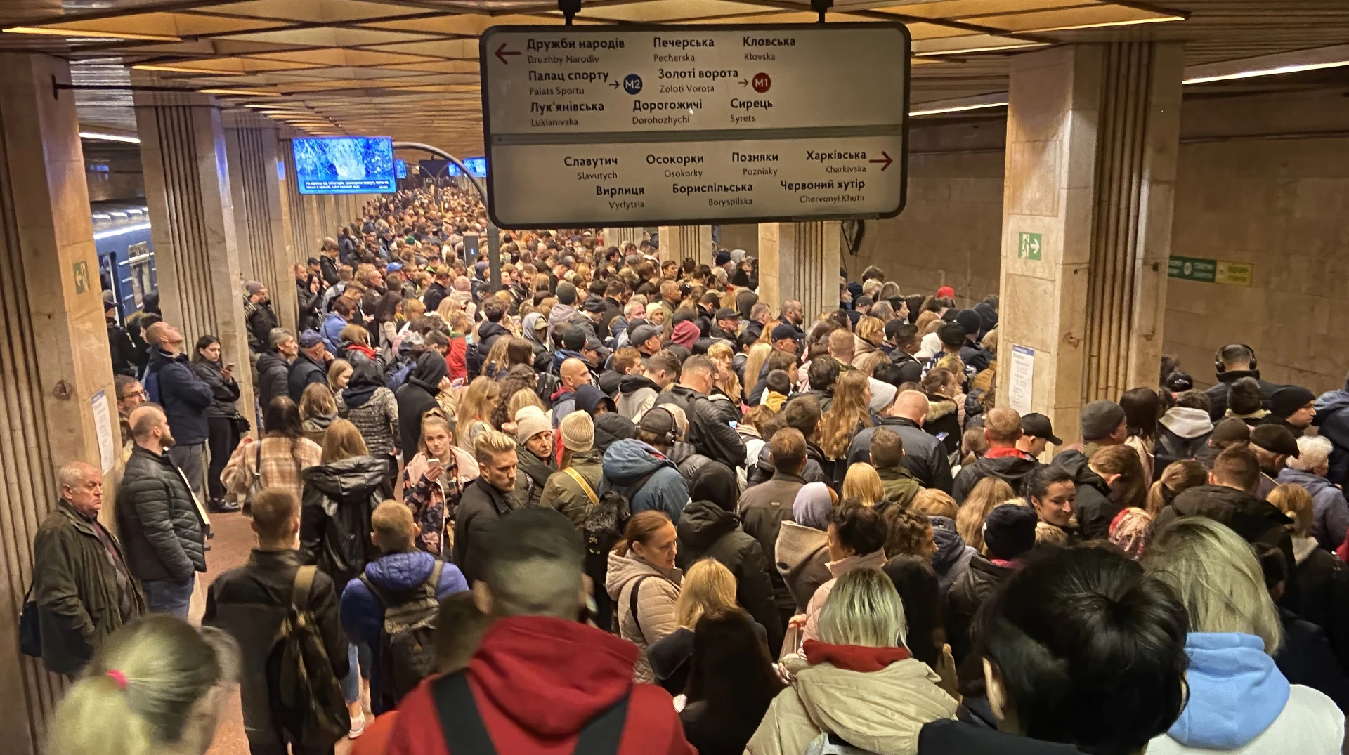 Метро як укриття: що робити, якщо на станції немає місця або завалило вихід