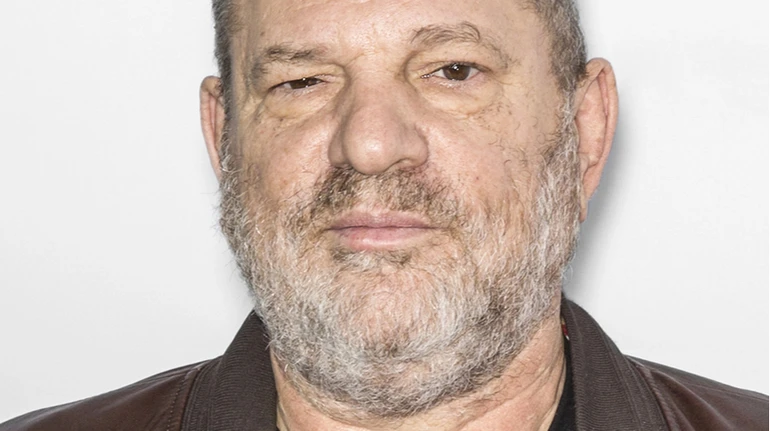 З Вайнштейна зняли 1 обвинувачення у зґвалтуванні: потерпіла не витримала свідчити вчетверте