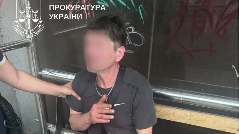 Перестрів у вбиральні дитячої лікарні: затримали киянина, який розбещував 8-річну дитину