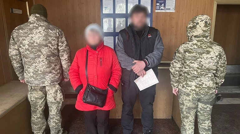 На кордоні затримали чоловіка, який одружився з 80-річною тещею, щоб виїхати з України