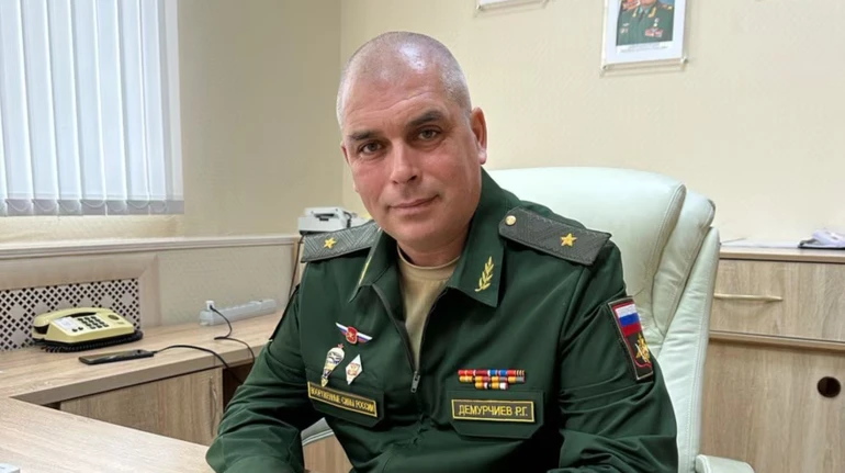 Відрізані вуха, обговорення страт і розіп’яте мишеня: журналісти дослідили переписки генерала РФ