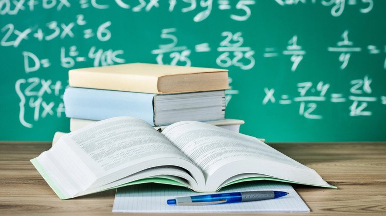 Порушили терміни доставки підручників: МОН оштрафувало 12 видавництв на майже 2 млн гривень