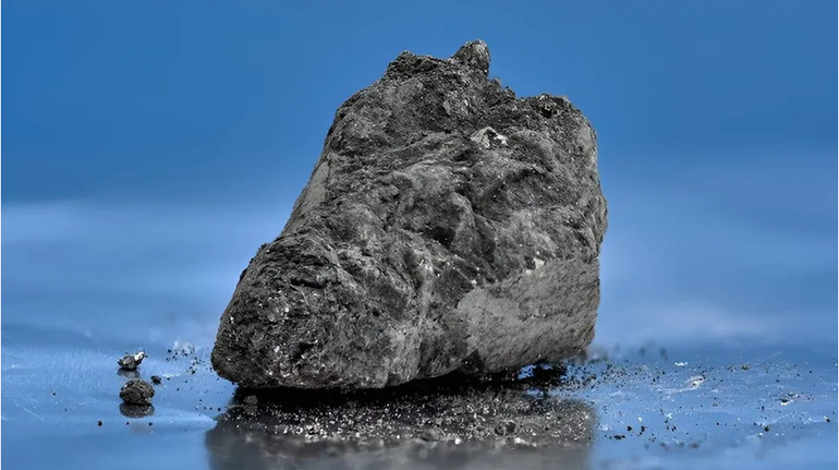 Може пролити світло на походження води на Землі: вчені дослідили склад метеорита, який упав у 2021 році