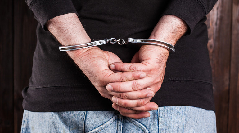 Принижував, погрожував, а потім зґвалтував: жителя Вінниці судили за насильство щодо власної доньки