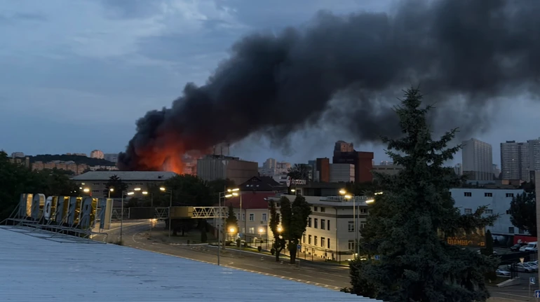 Під час нічного обстрілу столиці зазнав руйнувань культурний простір Freedom Hall
