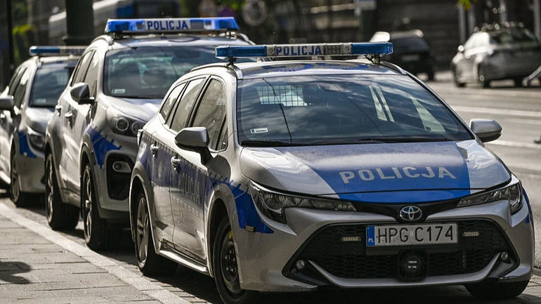 Кривава п'ятниця у Польщі: чому батьки не пускають дітей до шкіл і що відомо про напади на заклади освіти